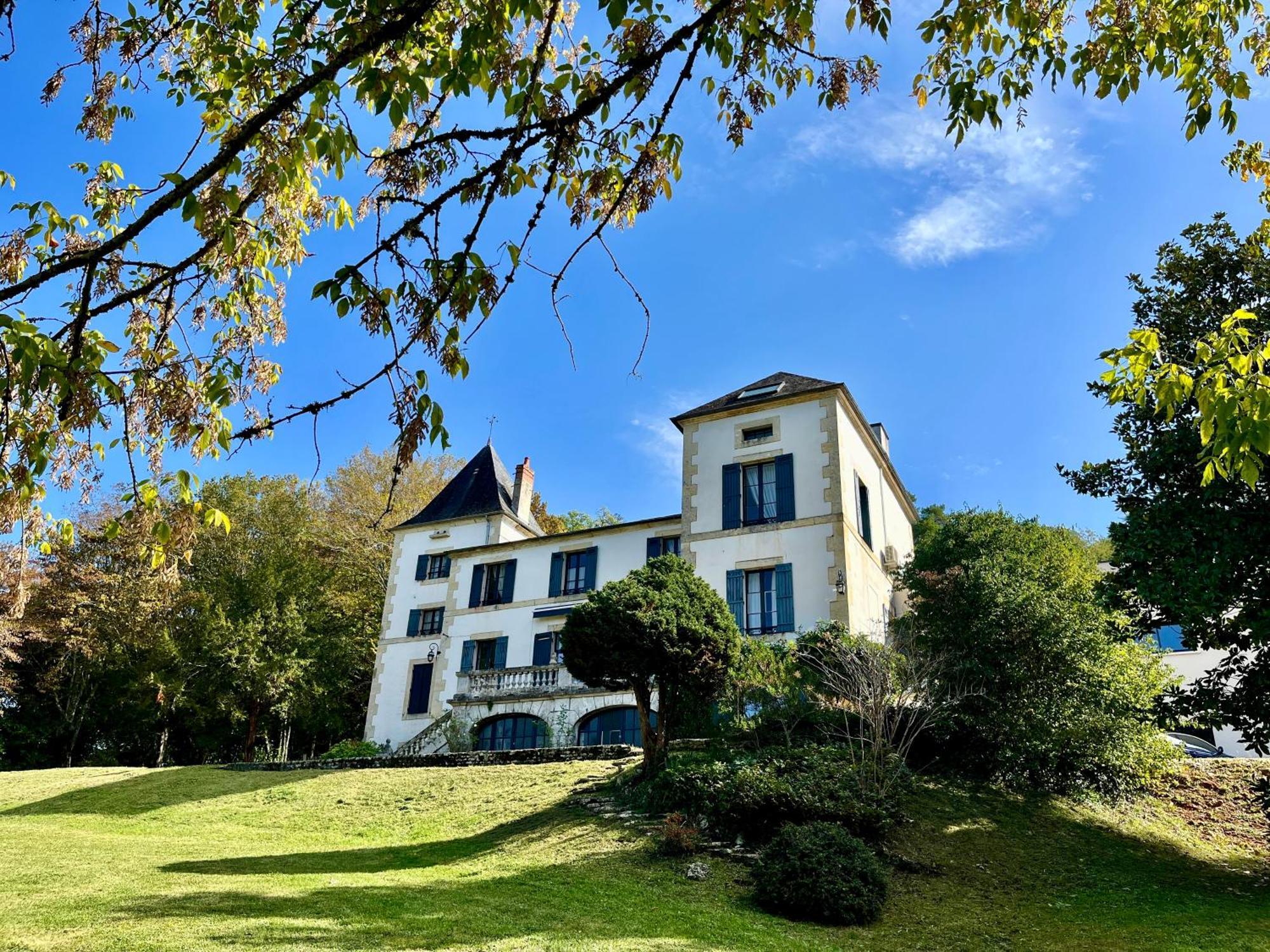 Richard Lequet Domaine Gastronomique Du Val D Atur Hotel Boulazac Isle Manoire Eksteriør billede